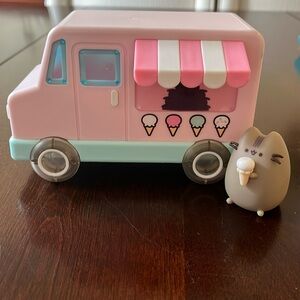 Pusheen Ice Cream Truck Vinyl Toy, New